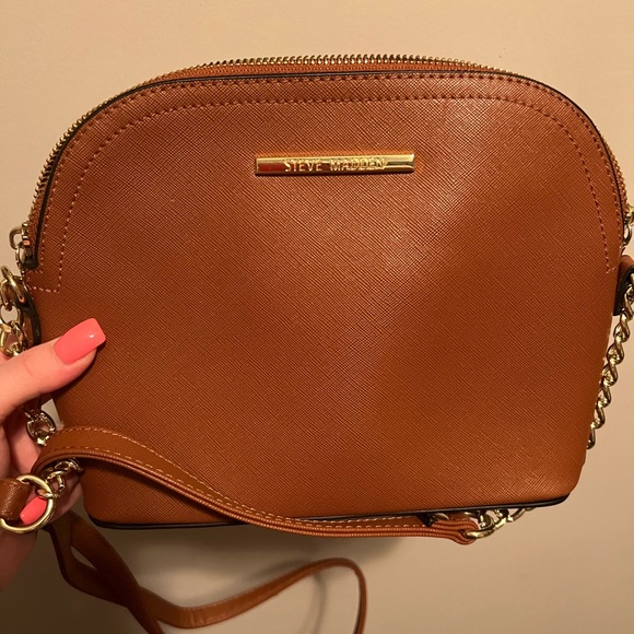 Steve Madden Handbags - Steve Madden crossbody